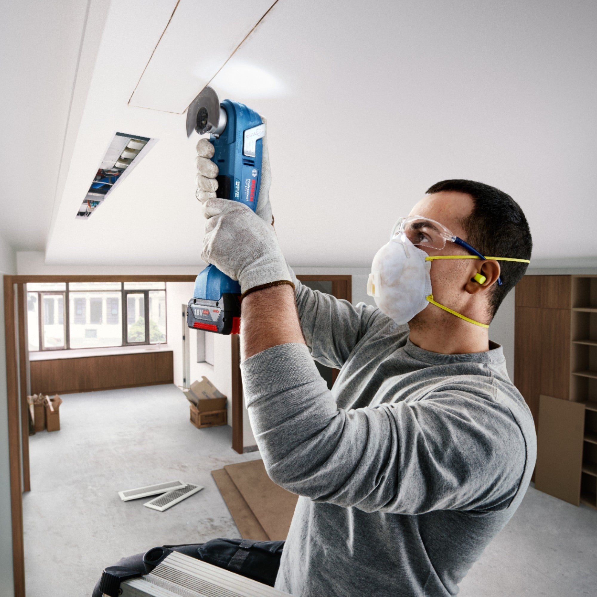 Bosch GOP 18V 34 Professional Akku Multi Cutter 18 V StarlockPlus 06018G2000 Brushless L Boxx ohne Akku ohne Ladegeraet 2 - toolbrothers