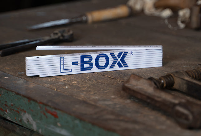 The L-BOXX wooden folding rule for professionals