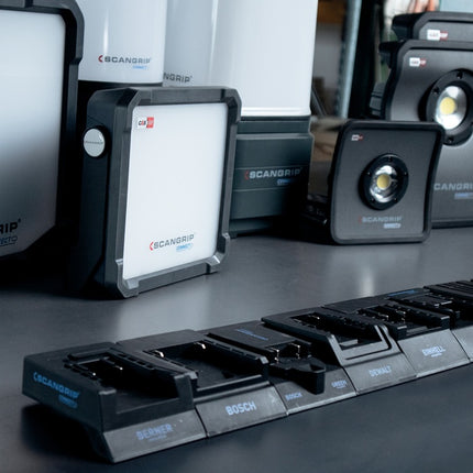 Adaptador de batería Scangrip SMART CONNECTOR ( 4000873488 ) adecuado para DEWALT