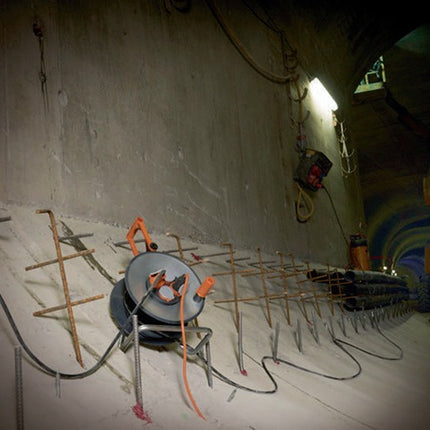 Brennenstuhl Kabeltrommel professionalLINE SteelCore ( 8000809077 ) 25 m Gummi 3 x 2,5 mm² Stahlblech isoliert IP44