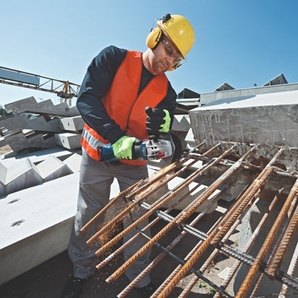 Bosch GWS 18V-10 Smerigliatrice angolare professionale a batteria 18 V 125 mm brushless + 1x batteria ricaricabile 5,0 Ah + caricabatterie