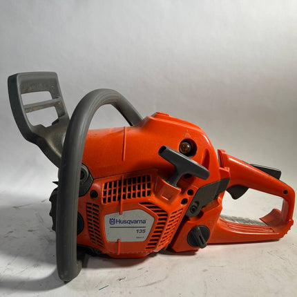 Husqvarna 135 Mark II Benzin Motorsaege Kettensaege 1 6 kW 35 cm 3 8 mini 967 86 18 14 Ersatzteil Defekt 2 - toolbrothers