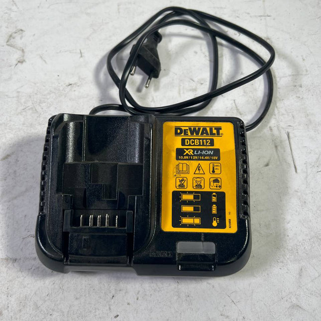 DeWalt DCB 112 XR Li Ion Ladegeraet fuer 10 8 14 4 18 V Akkus Gebraucht 1 - toolbrothers