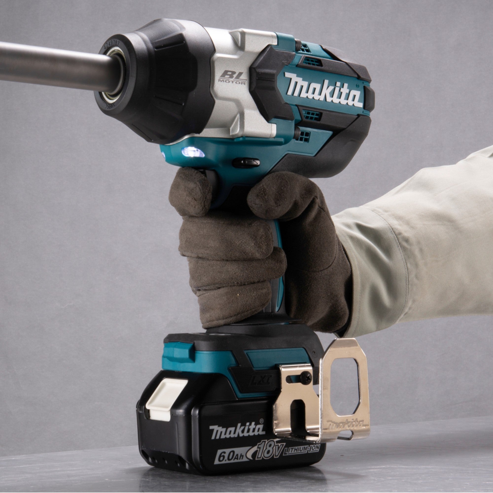 Makita DTW 1005 RT Akku Schlagschrauber 18 V 1360 Nm 3 4 Brushless 2x Akku 5 0 Ah Ladegeraet 3 - toolbrothers