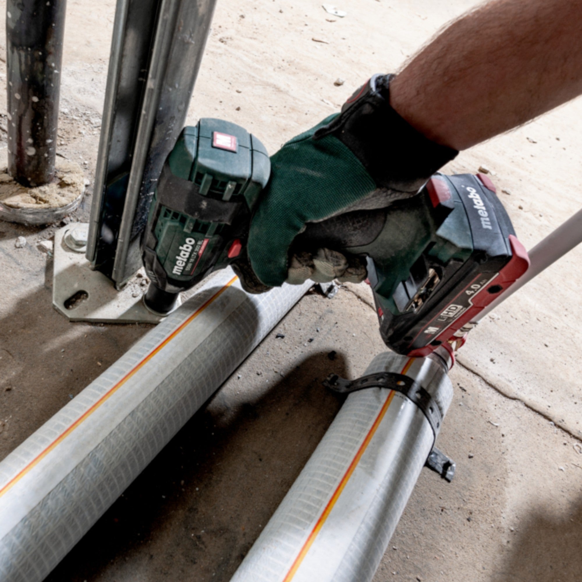 Metabo SSW 18 LTX 300 BL Akku Schlagschrauber 18 V 300 Nm 1 2 Brushless 1x LiHD Akku 5 5 Ah Ladegeraet 4 - toolbrothers