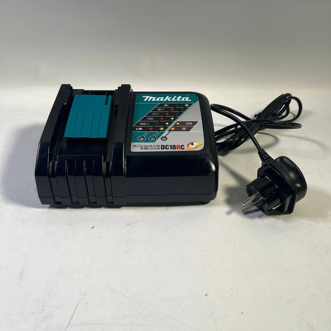Makita DC 18 RC 7 2 V 18 V Akku Schnell Ladegeraet fuer Li Ion Akku Leicht Gebraucht 0 - toolbrothers