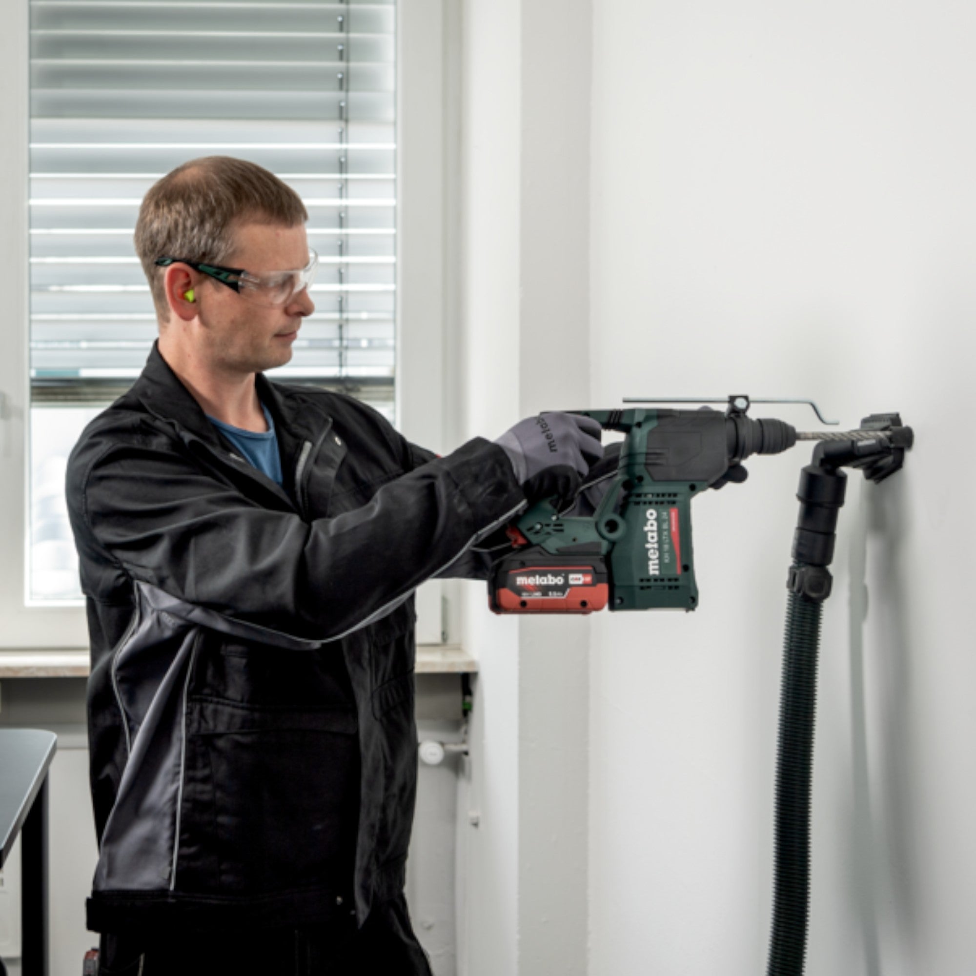 Metabo KH 18 LTX BL 24 Akku Bohrhammer 18 V 2 2 J SDS Plus Brushless 1x LiHD Akku 4 0 Ah Ladegeraet 3 - toolbrothers