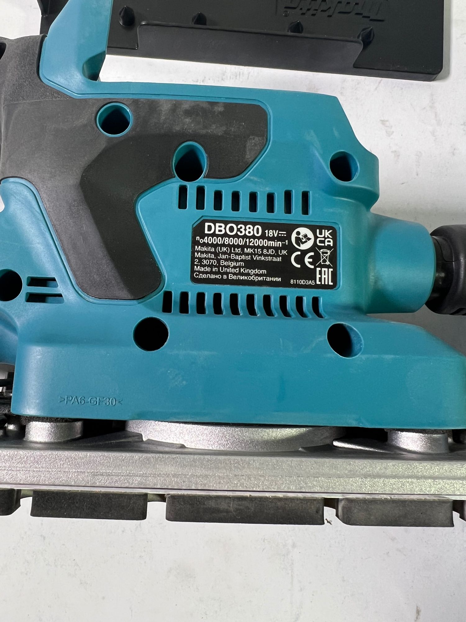 Makita DBO 380 Z Akku Schwingschleifer 18 V 93 x 185 mm Brushless Solo ohne Akku ohne Ladegeraet Gebraucht 0 - toolbrothers