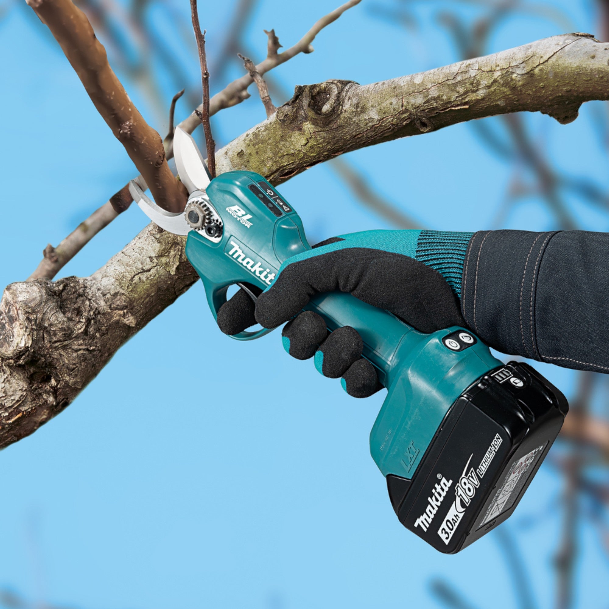 Makita DUP 181 SM Akku Astschere 18 V 30 mm Brushless 2x Akku 4 0 Ah Ladegeraet 3 - toolbrothers