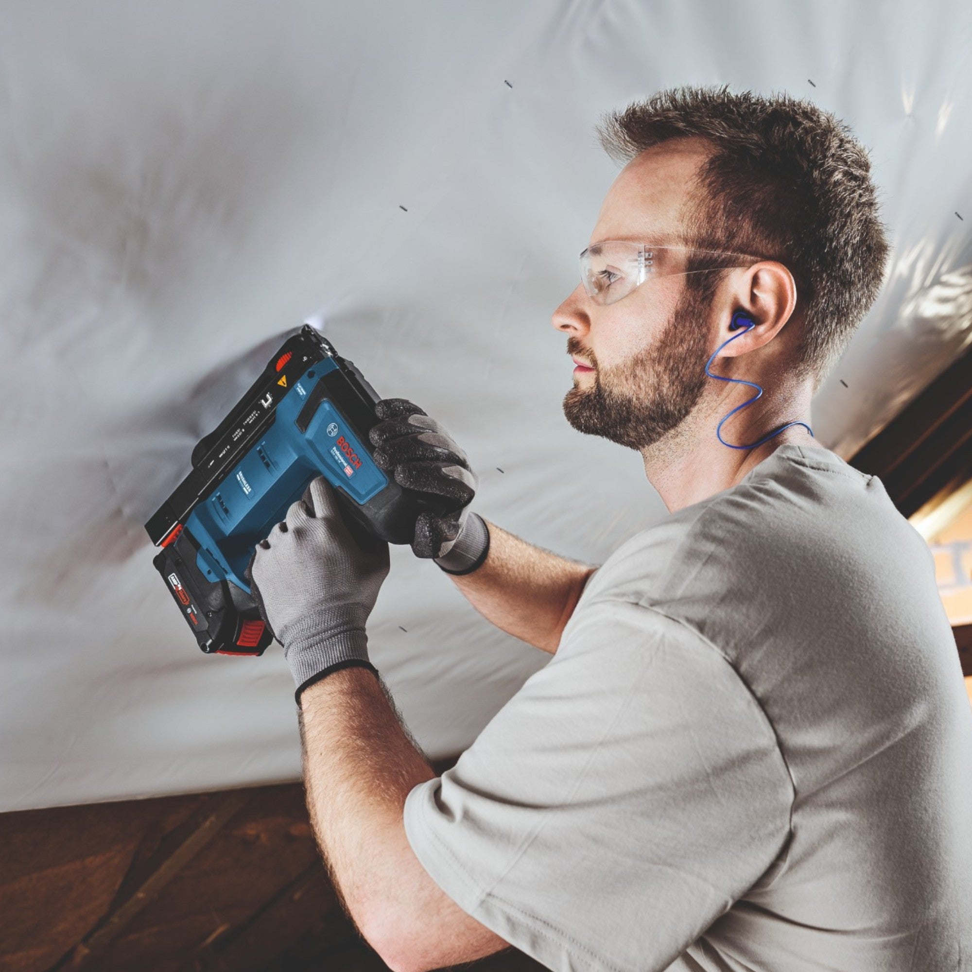 Bosch GTH 18V 14 Akku Holzklammerer 18 V 10 6 x 6 14 mm Brushless 1x Akku 4 0 Ah ohne Ladegeraet 4 - toolbrothers