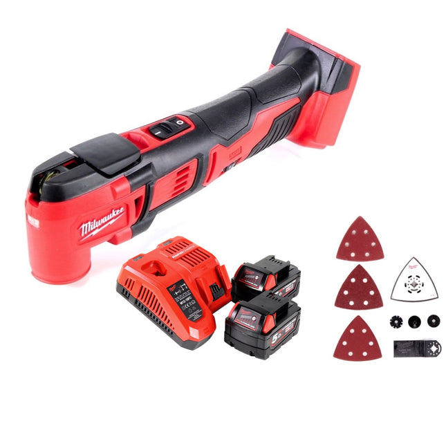 Milwaukee M18 BMT-502 Akku Multifunktionswerkzeug 18 V + 2x Akku 5,0 Ah + Ladegerät