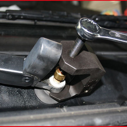 KS TOOLS Universal Scheibenwischerarm-Abzieher mit verstellbarer Abziehgabel, 16-38 mm ( 700.1178 ) - Toolbrothers