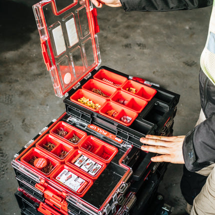 Qbrick System ONE Organizer M Plus empilable 364 x 264 x 106 mm 4 l IP66 avec 5 incrustations.